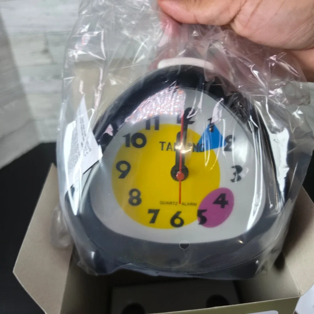 Talking Alarm Clock Analog Voice Time Announcement Hourly Report NIB